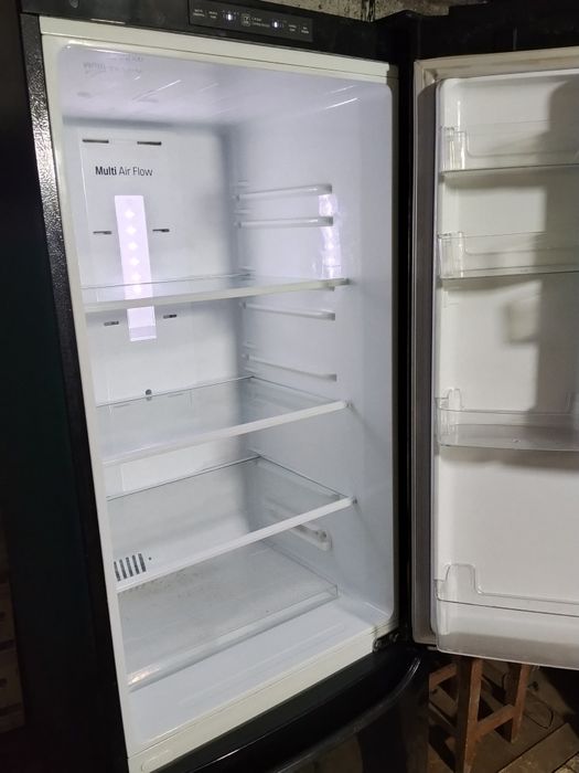 Холодильник рабочий