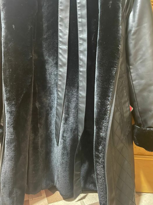 Продаю кожаную дублёнку на девочку