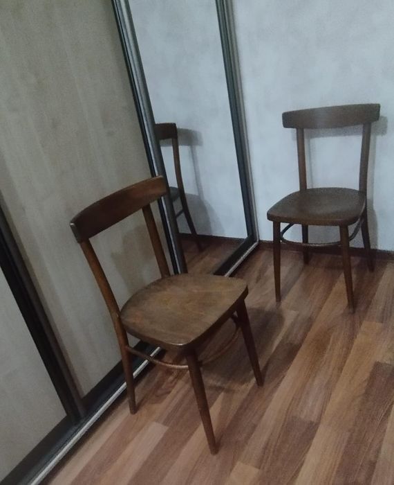Стулья, деревянные