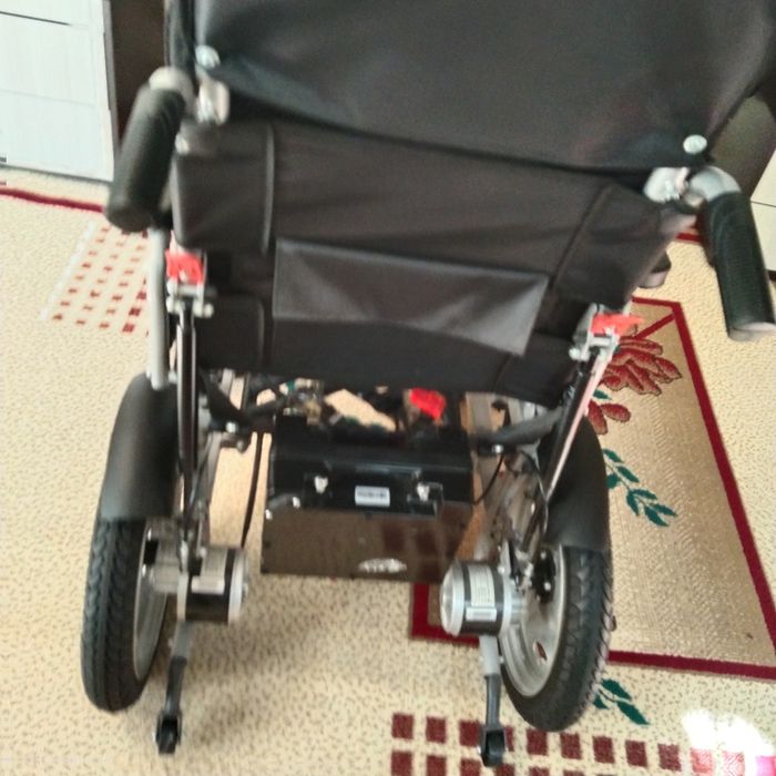 Продам коляску инвалидную