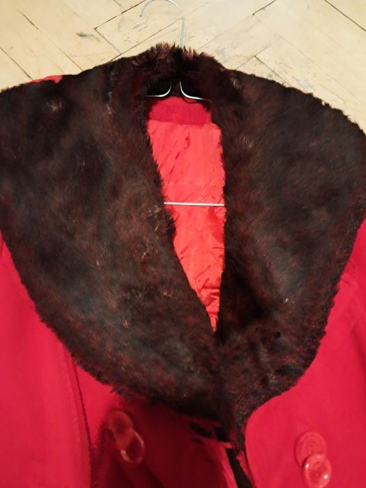 Дамско червено палто