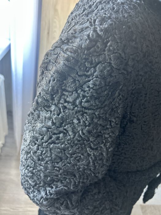 ОЧЕНЬ СРОЧНО ПРОДАМ Каракулевую шубу