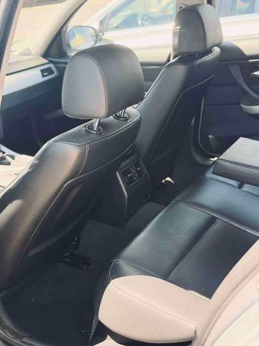 De vanzare BMW E90 320d - Facelift