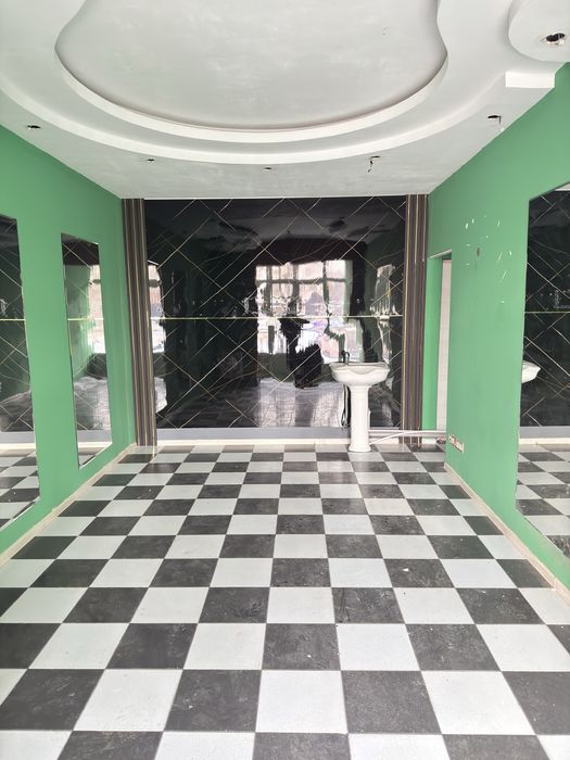 Pod ofis Yunusobod krug vdol dorogi