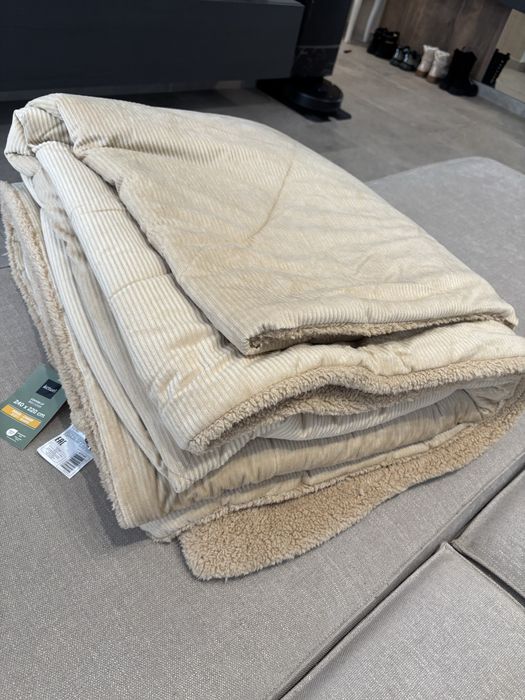 Cuvertura pat, material gros, 240 x 220 cm