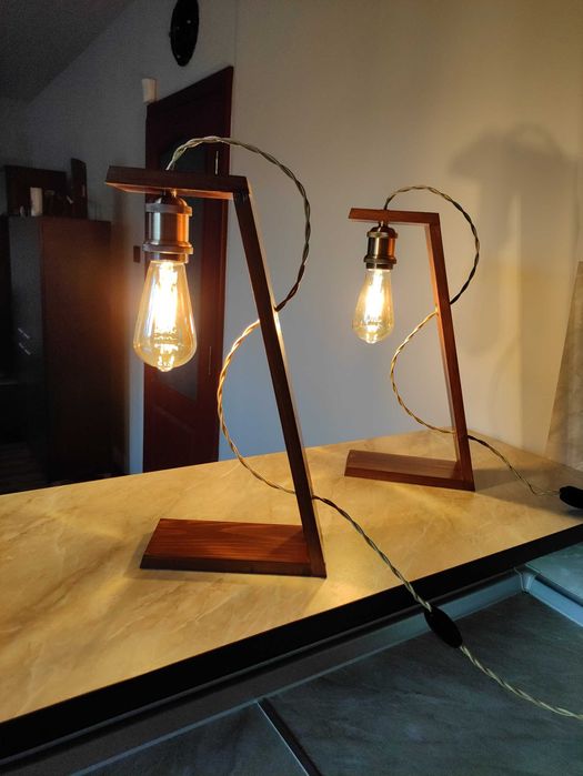 Нощни лампи от дърво