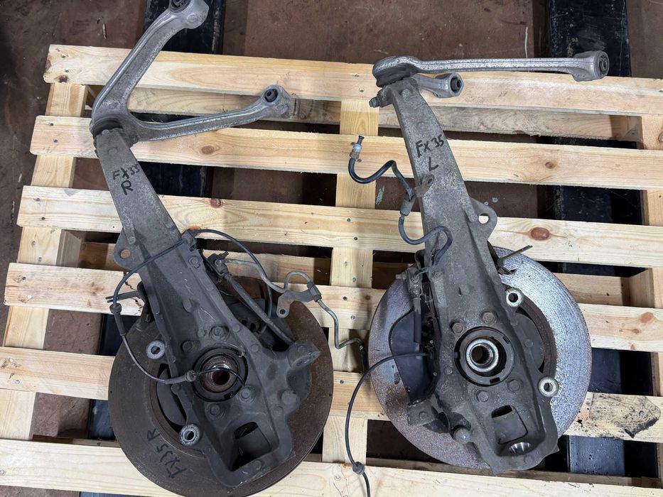 Ляв и десен шенкел за Infiniti FX35 FX37 Инфинити ФХ35 ФХ37