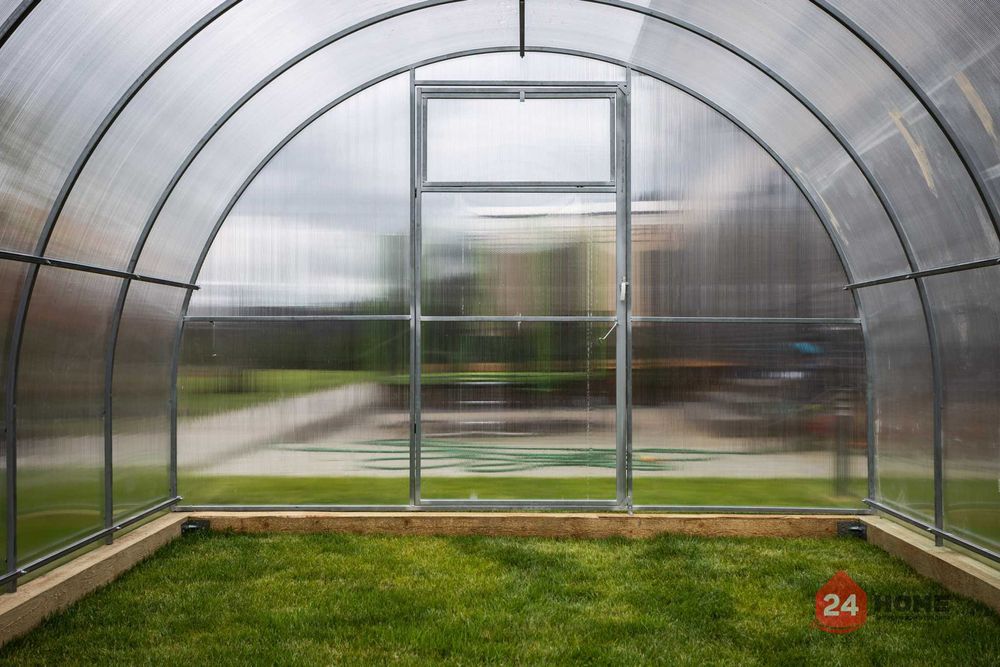 Оранжерия SUNNY Classic I покритие от поликарбонат 4мм, ширина 3 метра