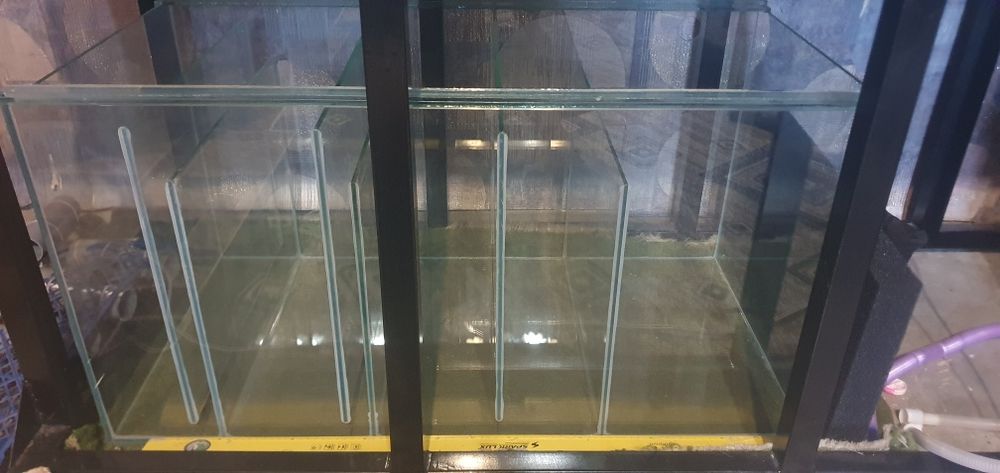 Продам новый аквариум вместе с сампом.