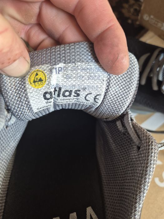 Pantof 40 Atlas bombeu metalic