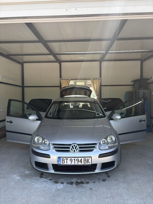 Golf 5 1.9 TDI 2004  година