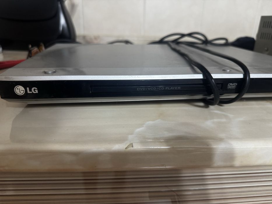 Продается DVD фирмы Lg