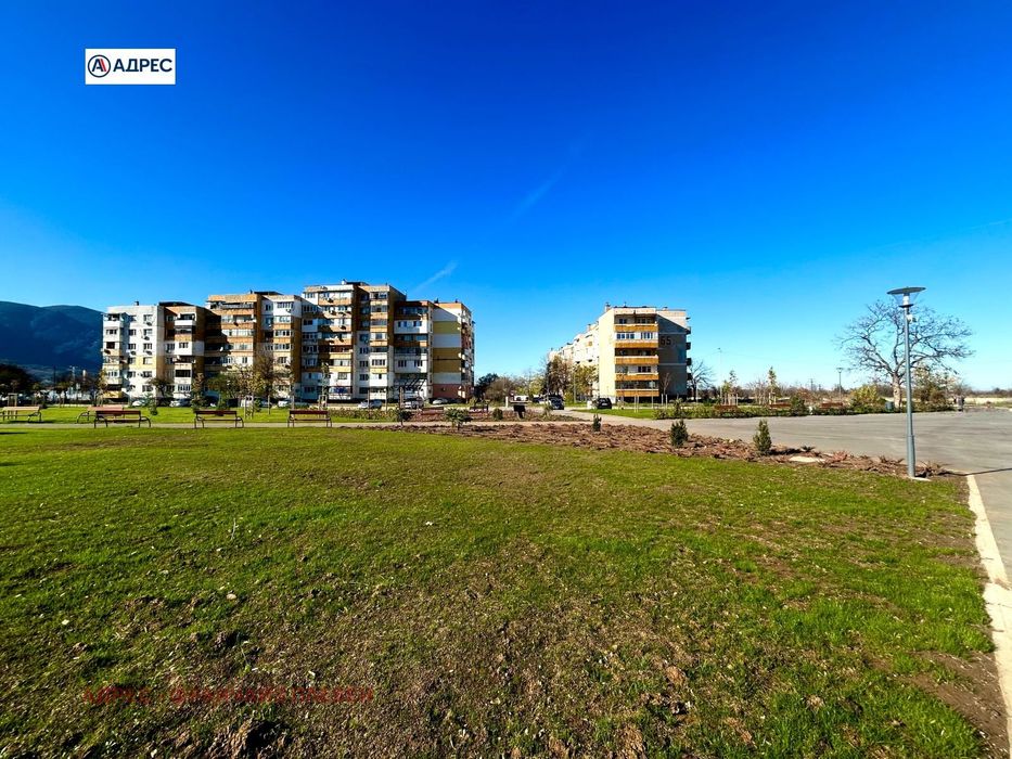 Парцел в Враца-Сениче площ 300 цена 38347