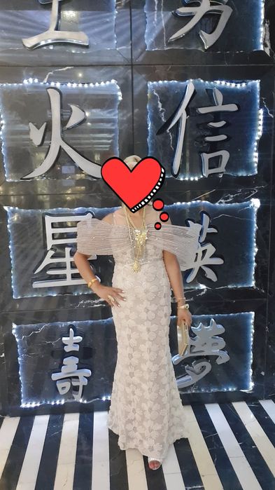 Уникална рокля реялни снимки