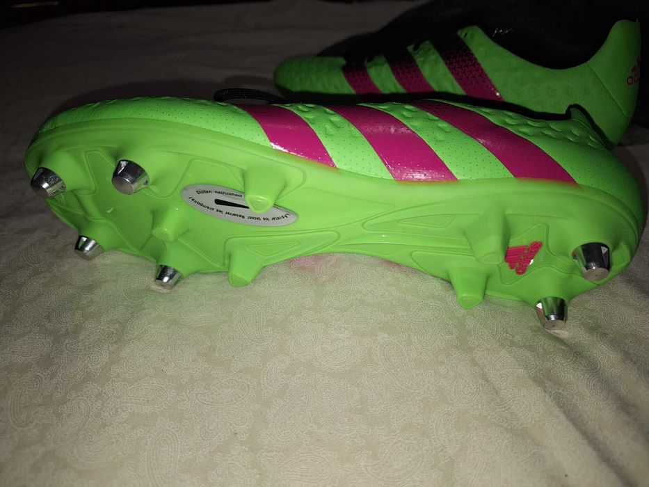 Ghete de fotbal Adidas cu crampoane