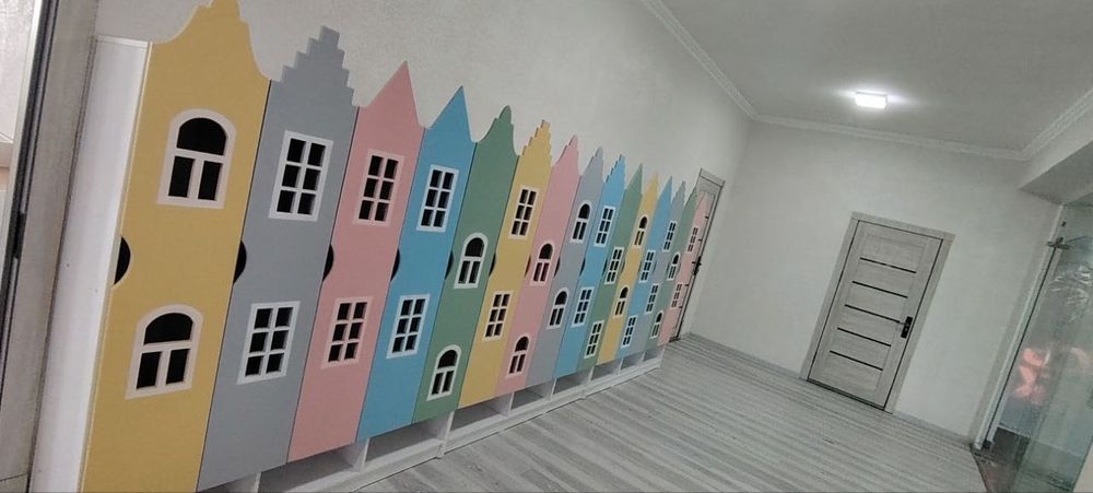 bolalar uchun kiyim javonlari