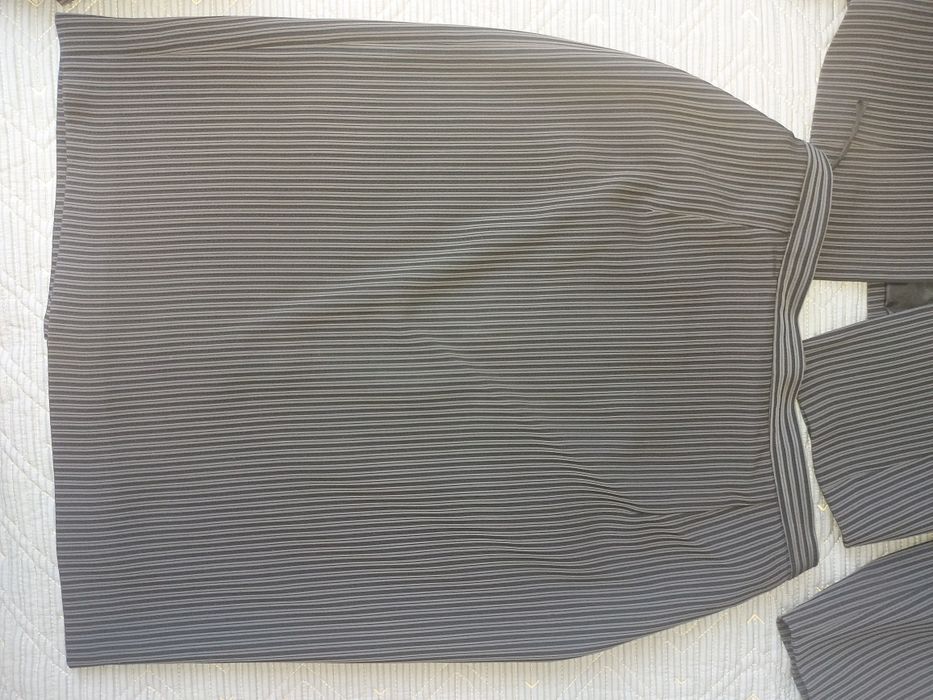 Продам костюм женский