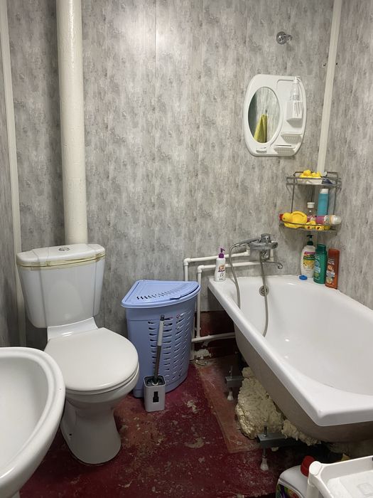 Продам квартиру в общежитии