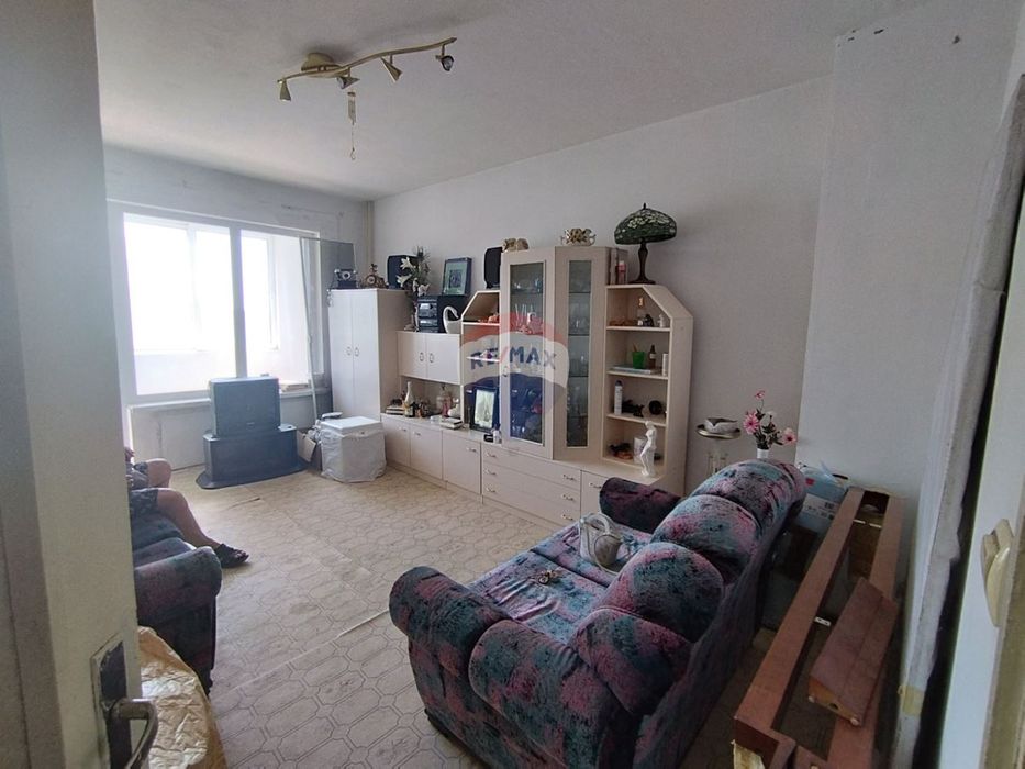 Продава се Двустаен апартамент в Варна, Възраждане 4 - 86 кв.м за 1745 €/кв.м - Снимка #2