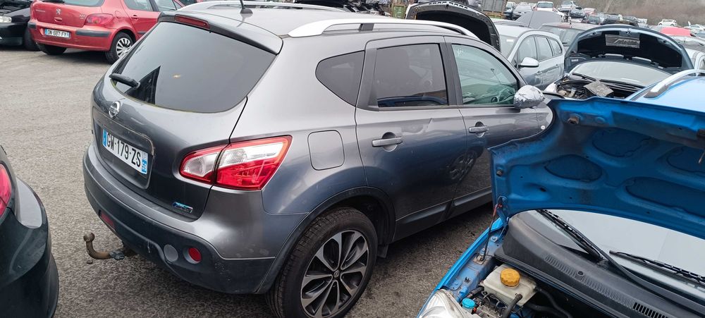 Nissan Qashqai 1.6i / 1.5DCi 2010-2014г. на части