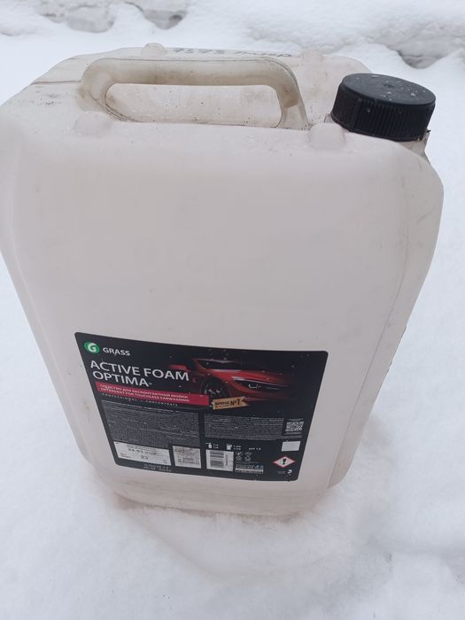 Продам канистру 20 литров