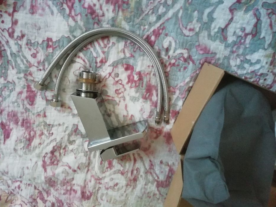 Продавам Кран/смесител за вана с тесен процеп - за масажен ефект