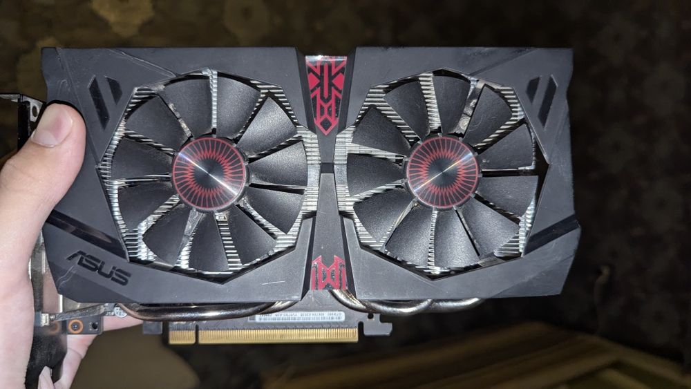 ASUS ROG Strix GTX 960 на 2 GB срочно