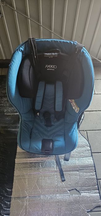 Scaunel auto AXKID MINIKID