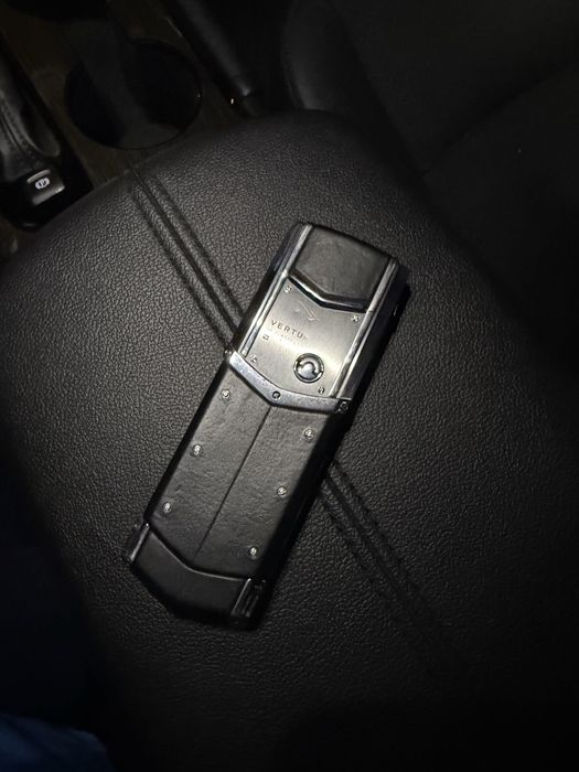 Vertu Signature S
