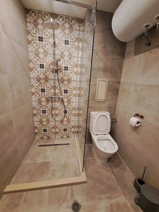 Дава се под наем Двустаен апартамент в к.к. Св.Св. Константин и Елена - 76 кв.м за 612 € - Снимка #13