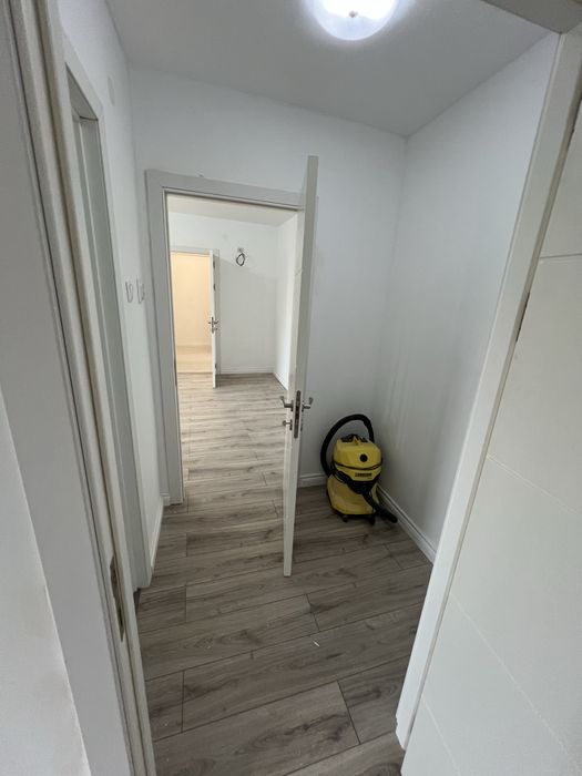 Vand apartament 2 camere
