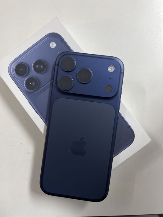Продам Iphone 17 pro