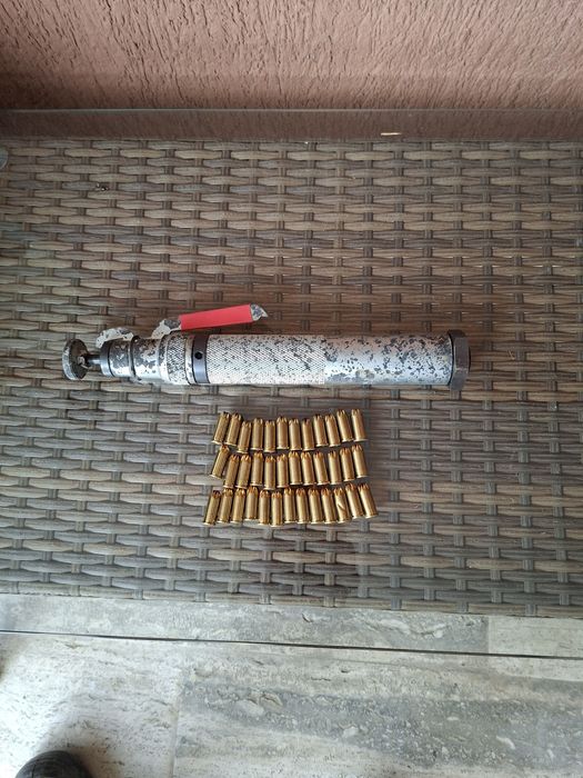 Asomator  pentru  porci și animale