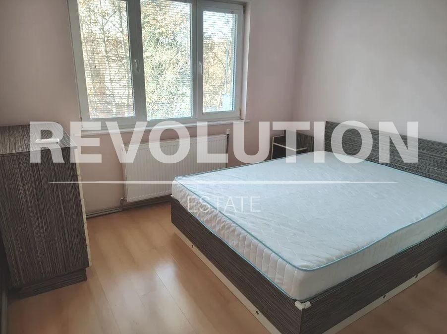 Дава се под наем Тристаен апартамент в Варна, Аспарухово - 65 кв.м за 398.82 € - Снимка #3