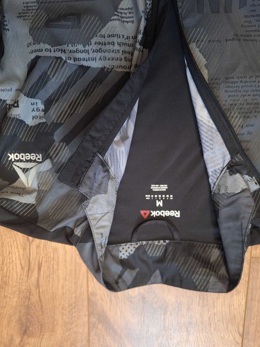 Ветровка "REEBOK"