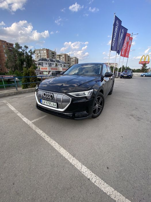 Audi E-tron!Ауди Е-трон!