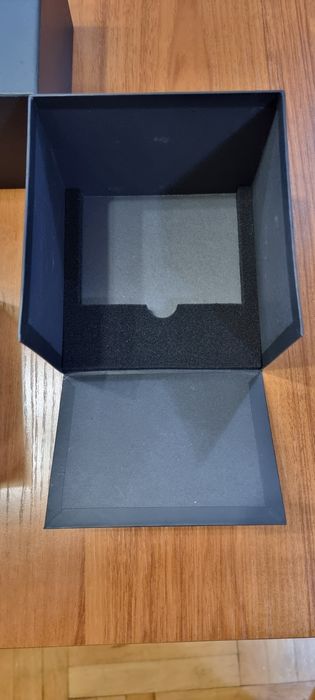 Продавам кутия за часовник CERTINA