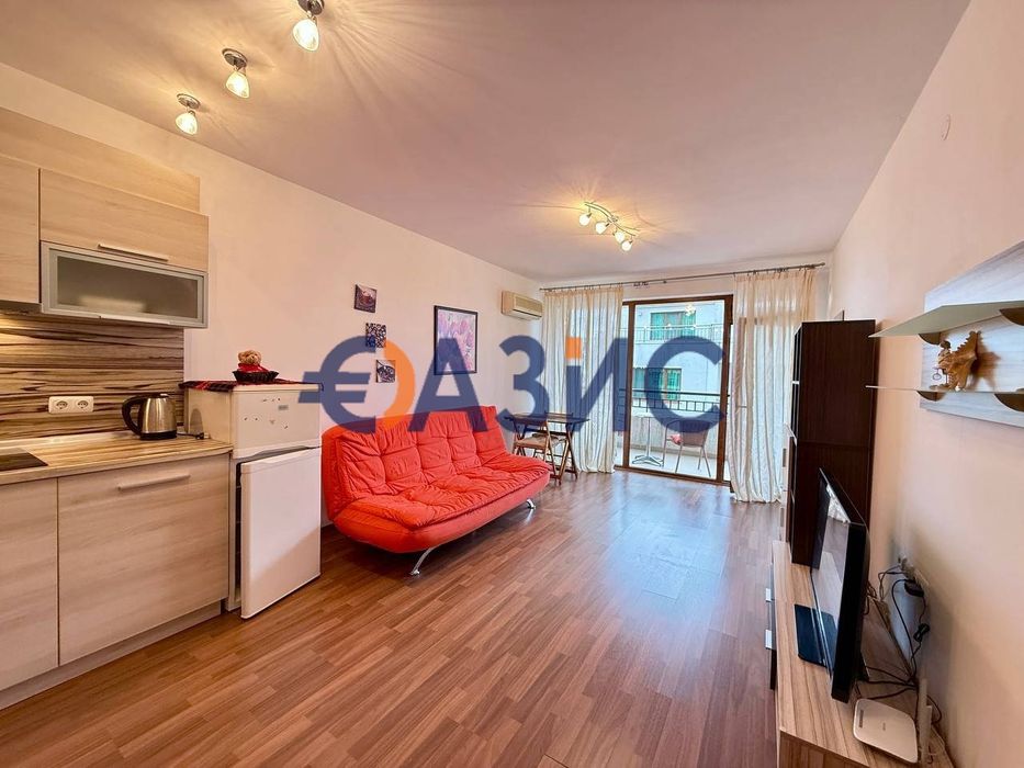 Продава се Двустаен апартамент в Свети Влас - 56 кв.м за 1715 €/кв.м - Снимка #13