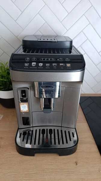 Кофемашина DeLonghi  – стильная быстрая и ароматный кофе в наличие