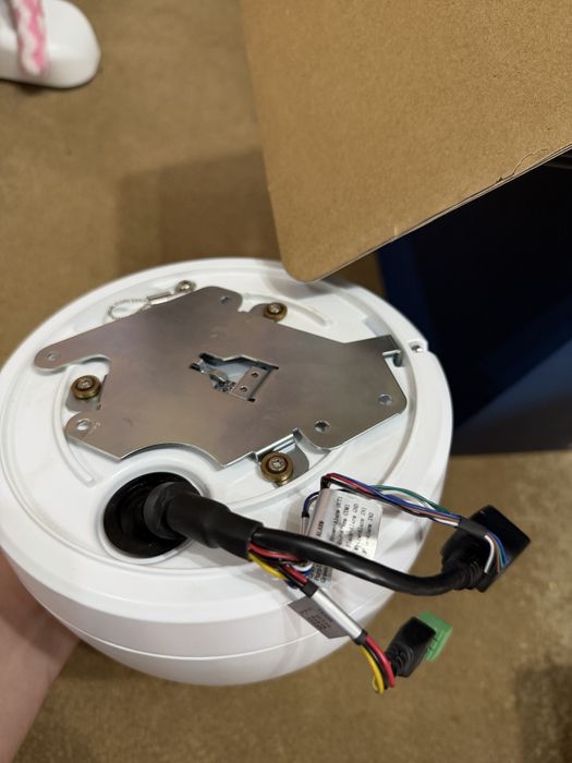 Камера видеонаблюдения BOSCH