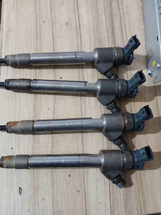 Injectoare Peugeot 3008 an 2021