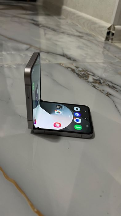 Самсунг галакси Z FLIP 6