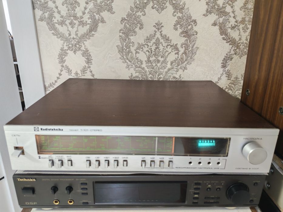 Тюнер Радиотехника Т-101 стерео