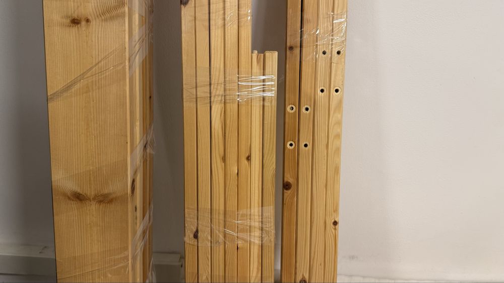 Pat dublu ( supraetajat ) de copii , lemn masiv de pin natur .