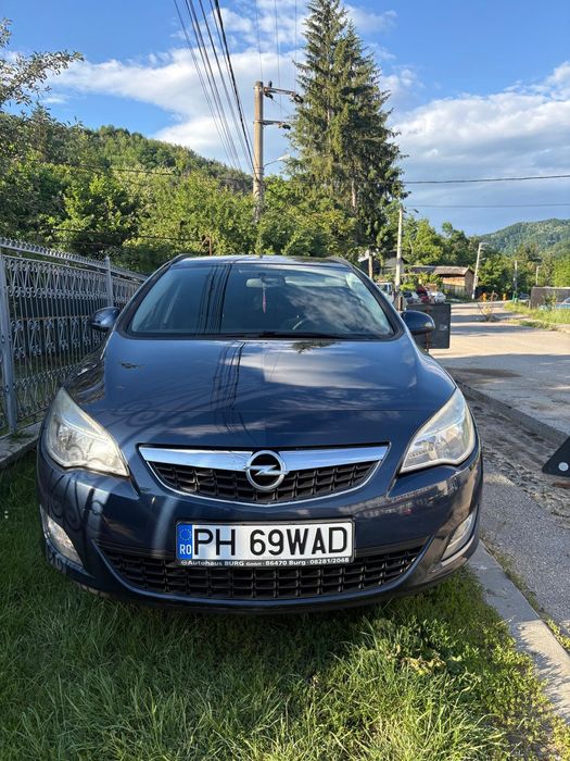 Opel Astra J 2012 2.0 CDTI 160CP
