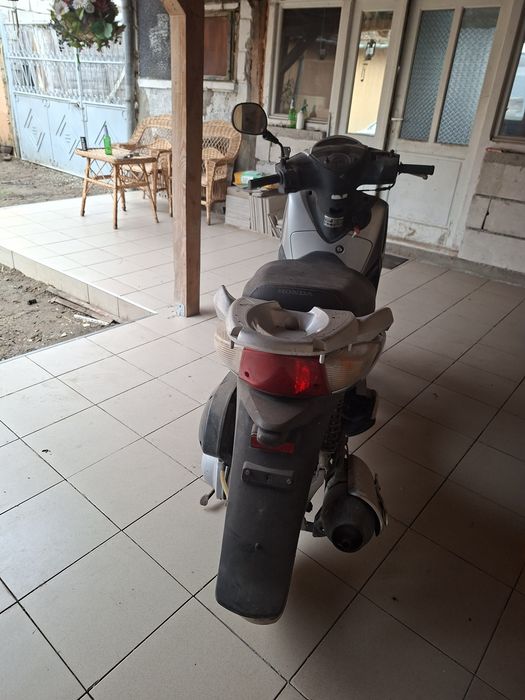 Scuter Honda sh125i