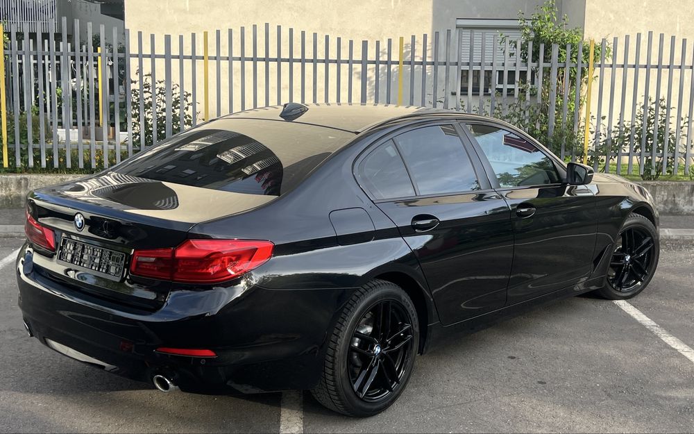 BMW G30 / 520D / Distronic / Interior Seria 7 / Faruri LED/ B47~190Cp / Carplay