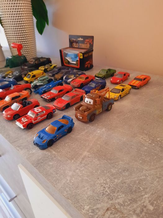 Lot mașinuțe metalice