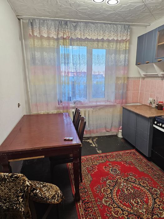 Продам 4 комнатную квартиру 5а