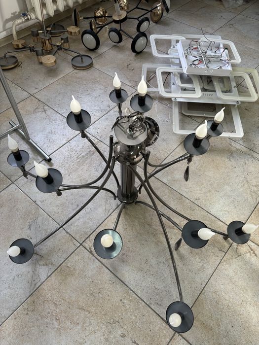 люстры в идеальном состояние